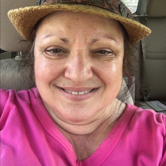 Meet your Posher, Sara - Picture 4 of 7